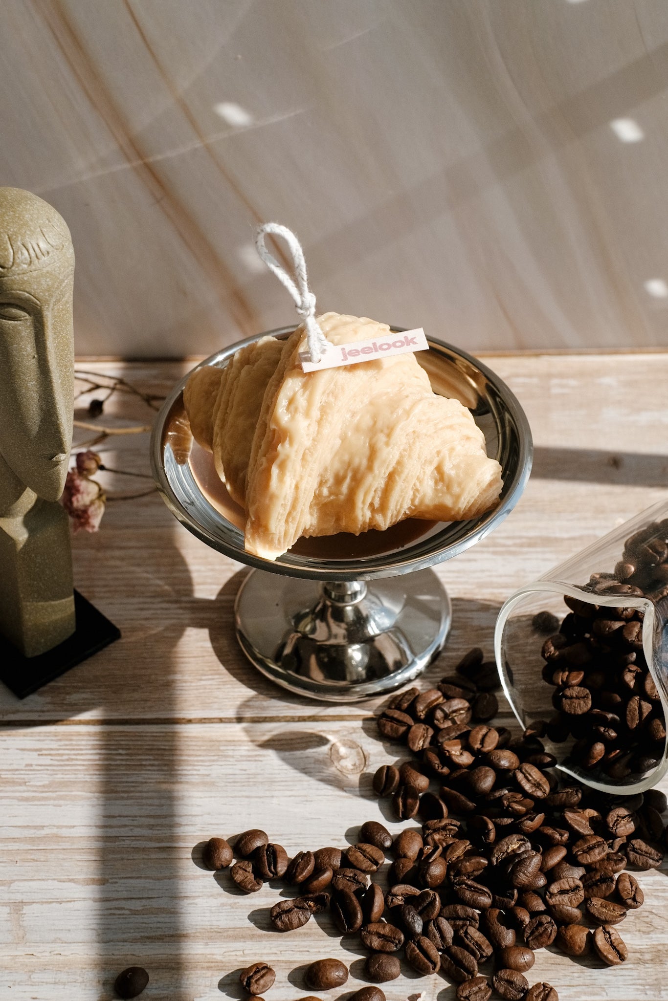 CROISSANT CANDLE
