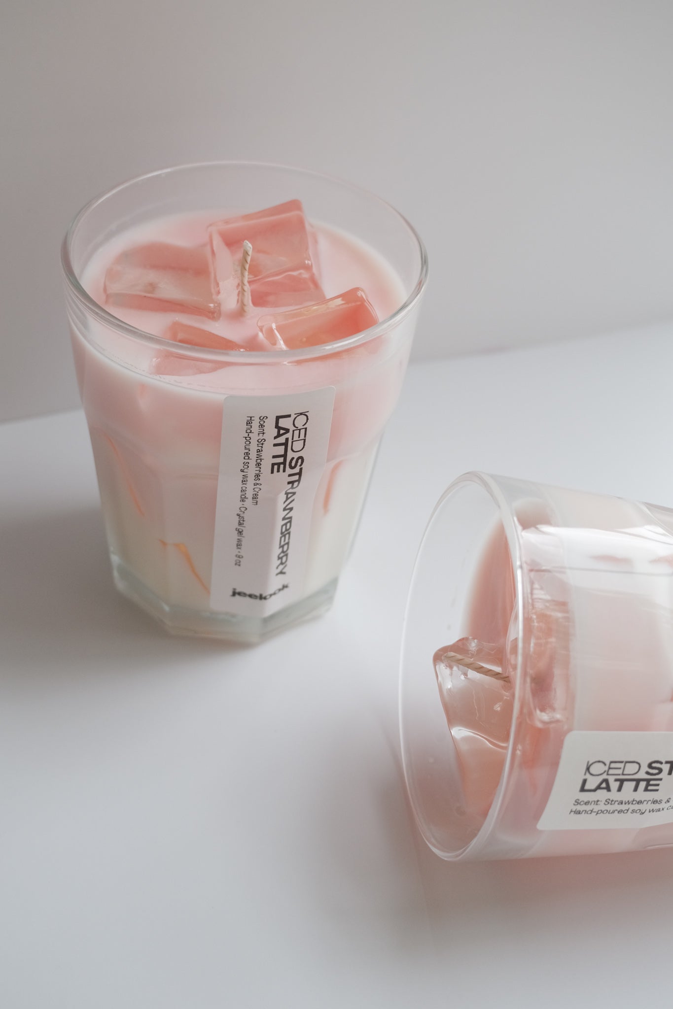 ICED STRAWBERRY LATTE CANDLE