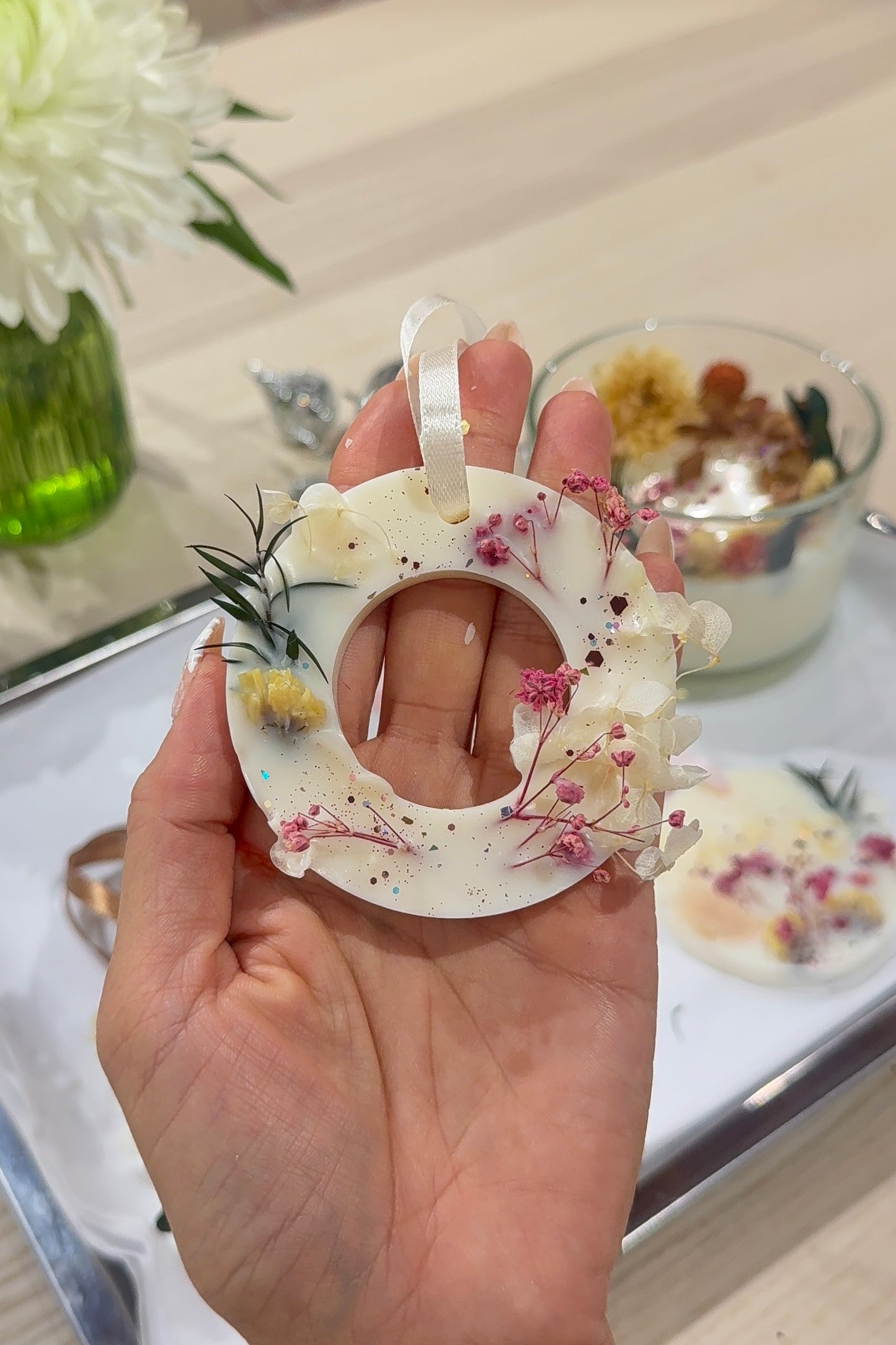 Botanical Candle Workshop – Snacks & Mocktail with Fresh Fruit Included