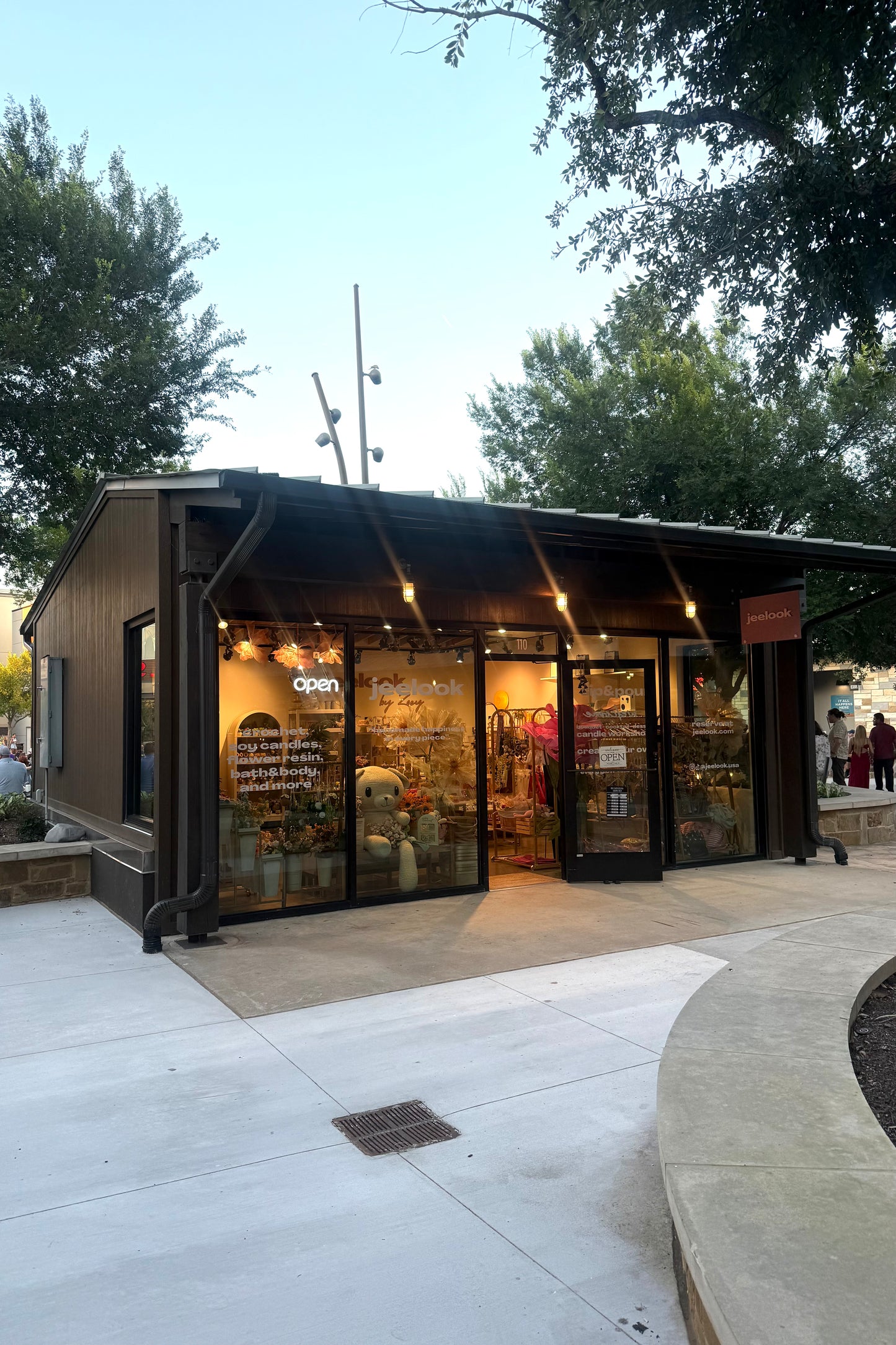 Cactus Candle Workshop – Snacks & Mocktail with Fresh Fruit Included
