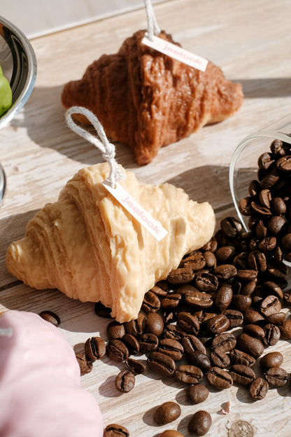 CROISSANT CANDLE