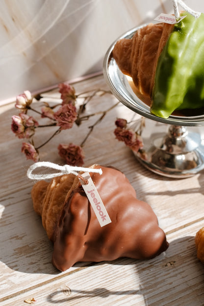 CROISSANT CANDLE