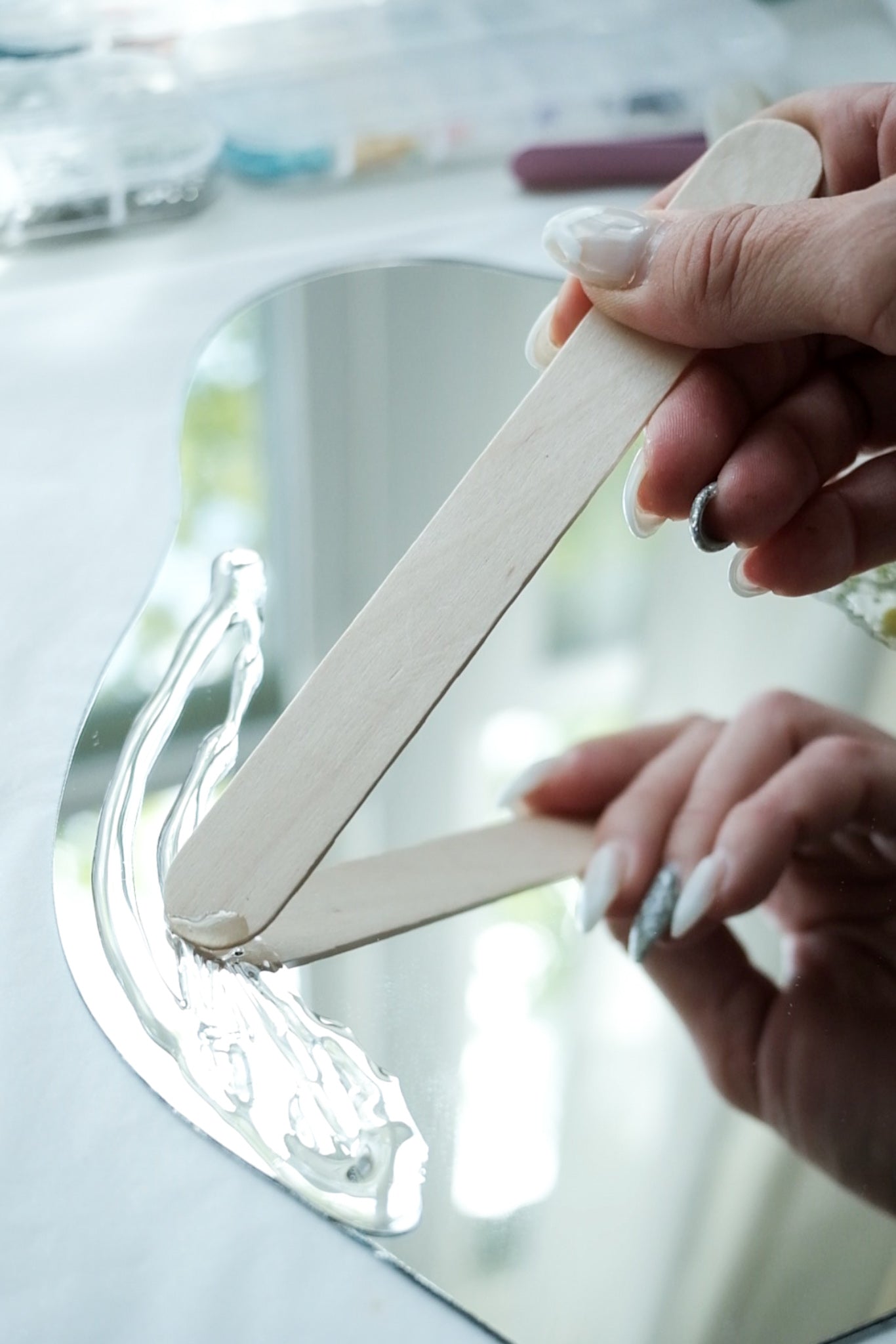 Resin Vanity Mirror Workshop – Snacks & Tea/Coffee Included