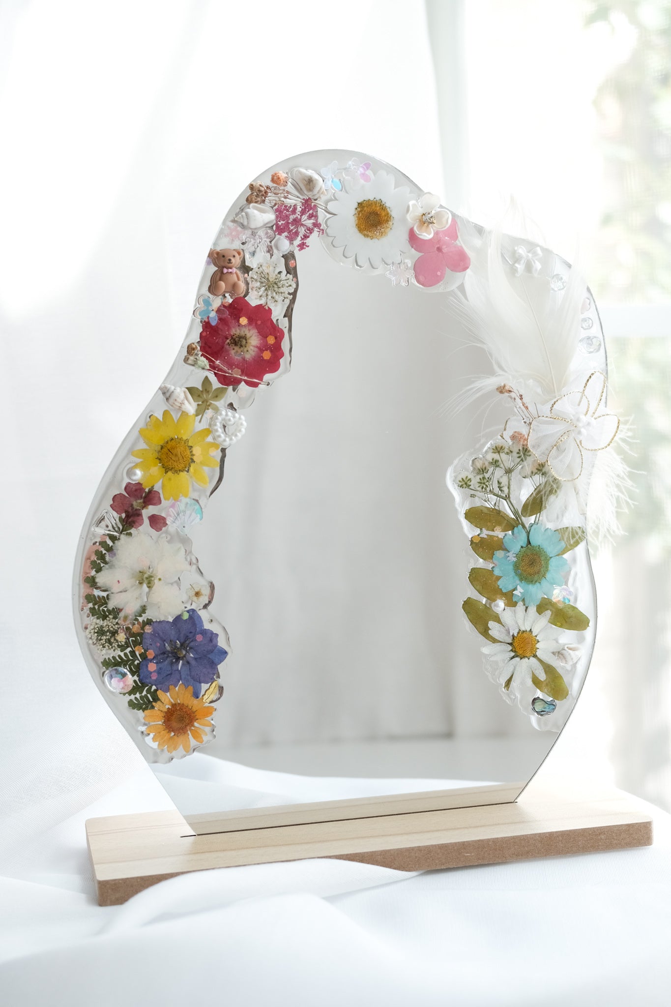Resin Vanity Mirror Workshop – Snacks & Tea/Coffee Included