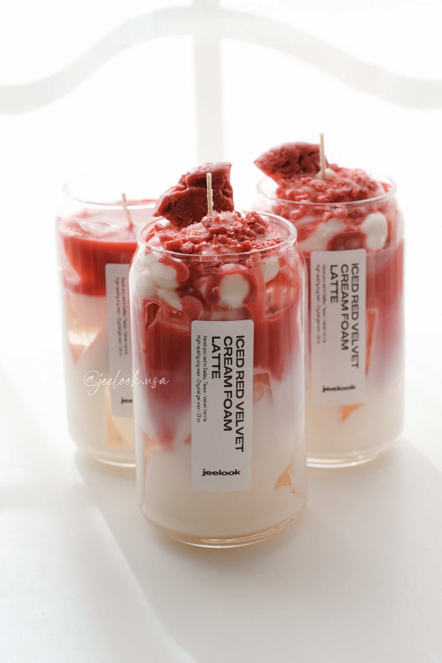 ICED RED VELVET LATTE CANDLE