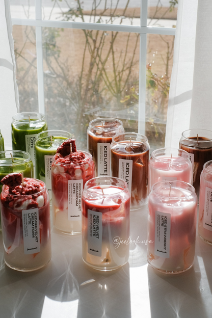 ICED RED VELVET LATTE CANDLE